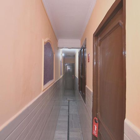 OYO 10384 Hotel Rajesh Palace Csandígarh Kültér fotó